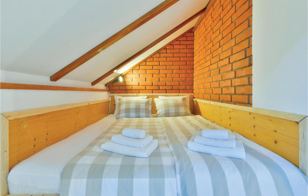 Nice Home In Glina With Sauna Donje Taboriste Exterior photo